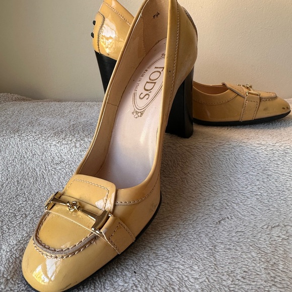 Tod's Women's Mustard Yellow Patent Loafers - Picture 4 of 5